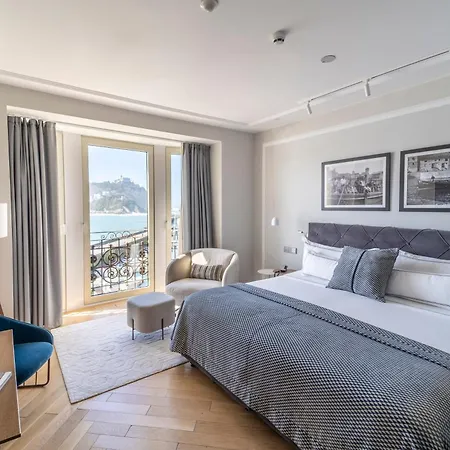 Lasala Plaza - Adults Only Hotel