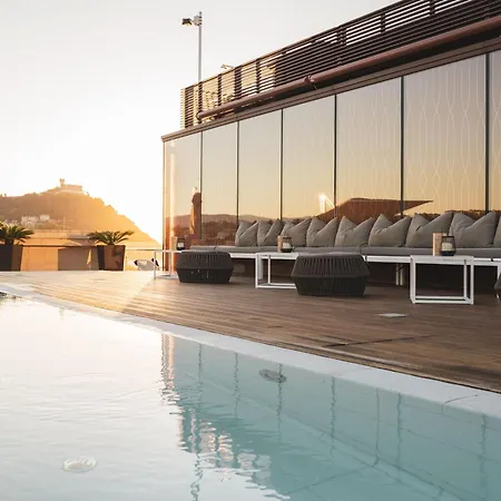 Lasala Plaza - Adults Only