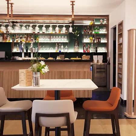 Отель Lasala Plaza - Adults Only