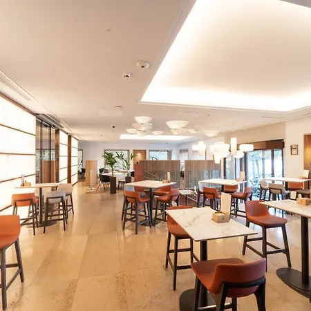 Lasala Plaza - Adults Only Отель Сан-Себастьян