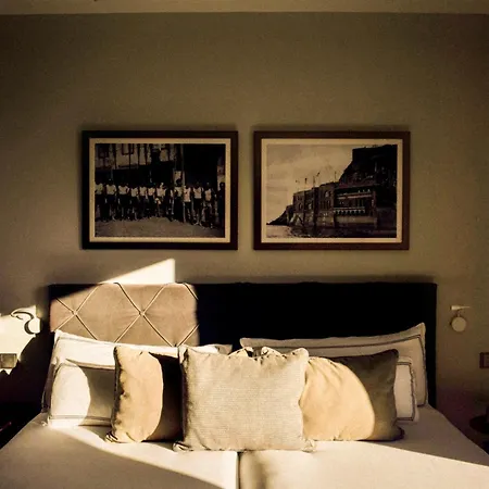 Lasala Plaza - Adults Only 4*