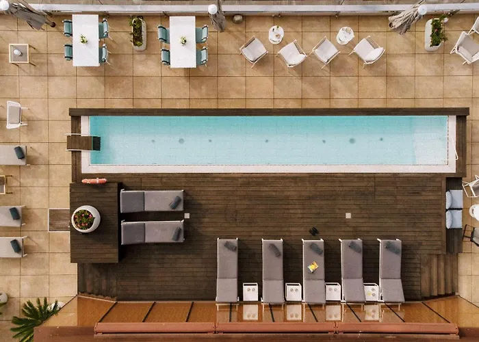 Lasala Plaza - Adults Only Hotel