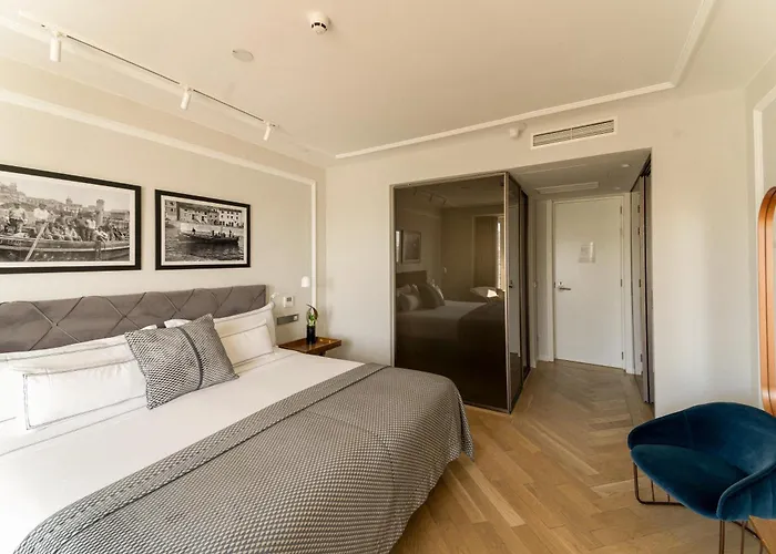 Lasala Plaza - Adults Only 4*