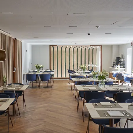 Lasala Plaza - Adults Only