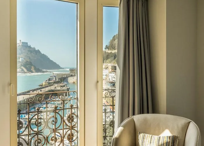 Lasala Plaza - Adults Only Hotel